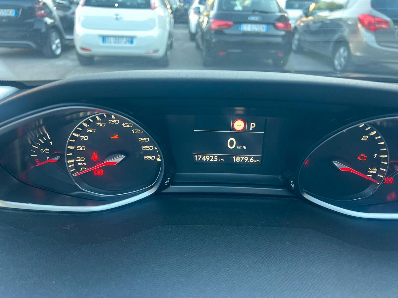 Peugeot 308 BlueHDi 120 S&S EAT6 Allure