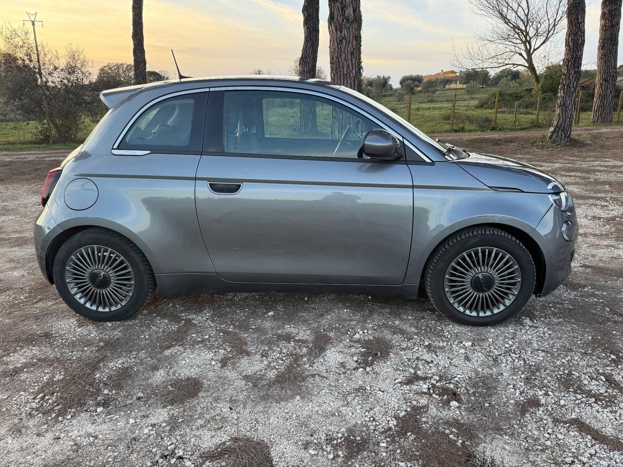Fiat 500 500e 260km AUTONOMIA LED !!!