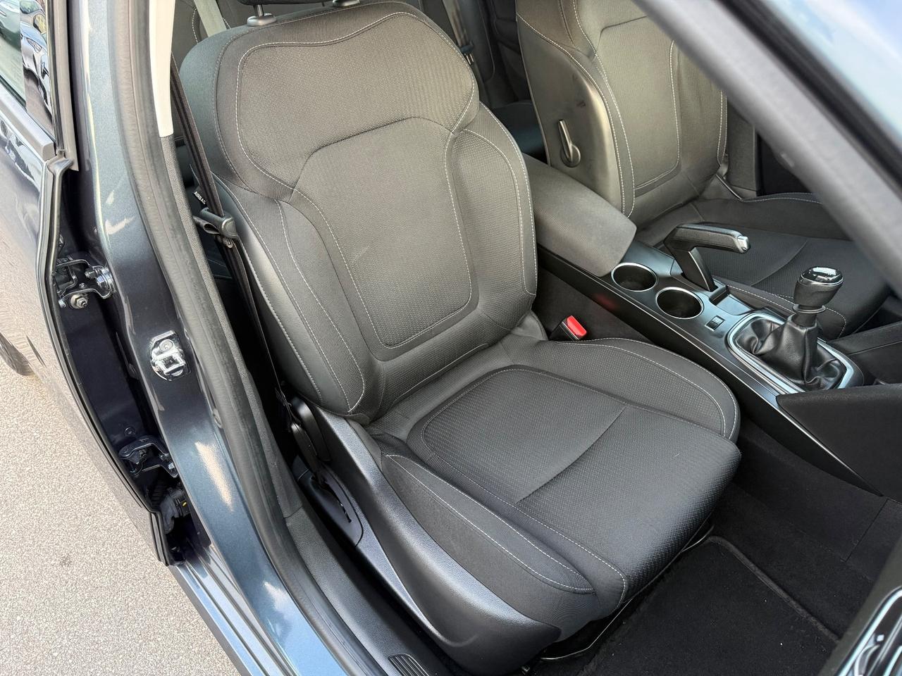 Renault Megane My22 Berlina 1.5 115 CV