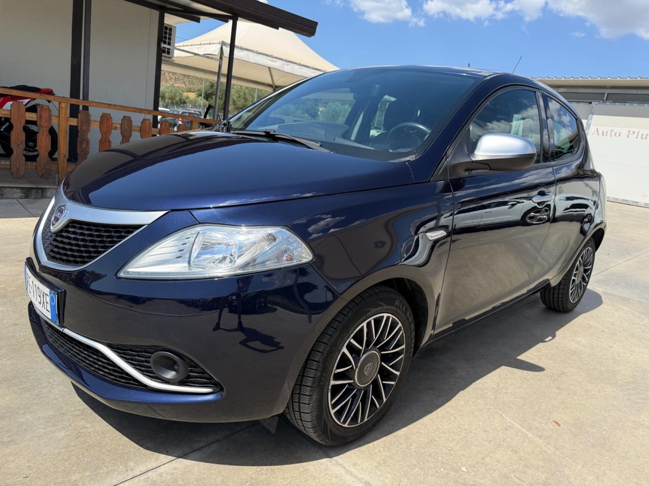 Lancia Ypsilon 1.3 MJT 16V 95 CV 5 porte S&S Plati
