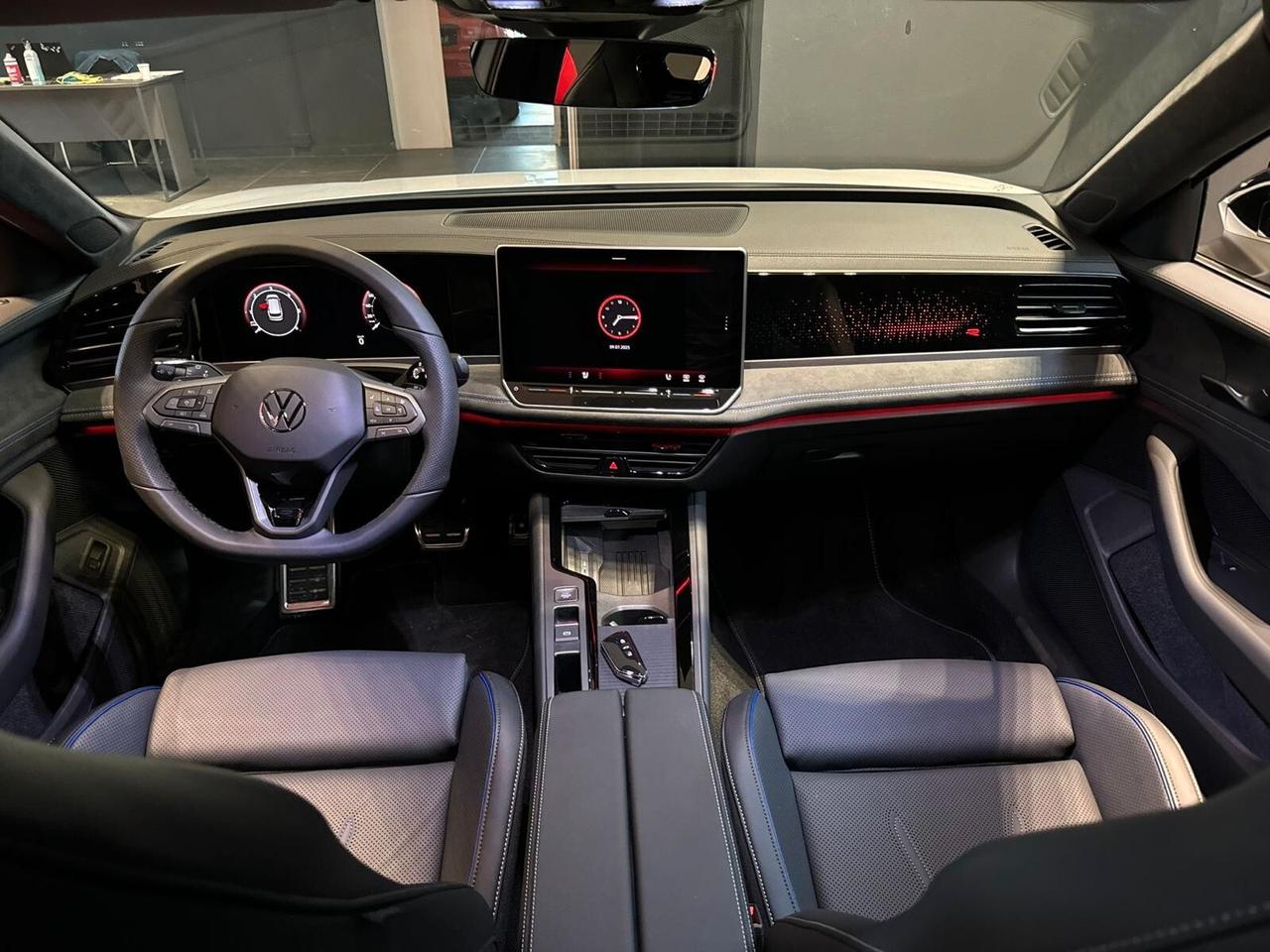 Volkswagen Passat 2.0 tdi scr R-Line 150cv dsg *PROMO*