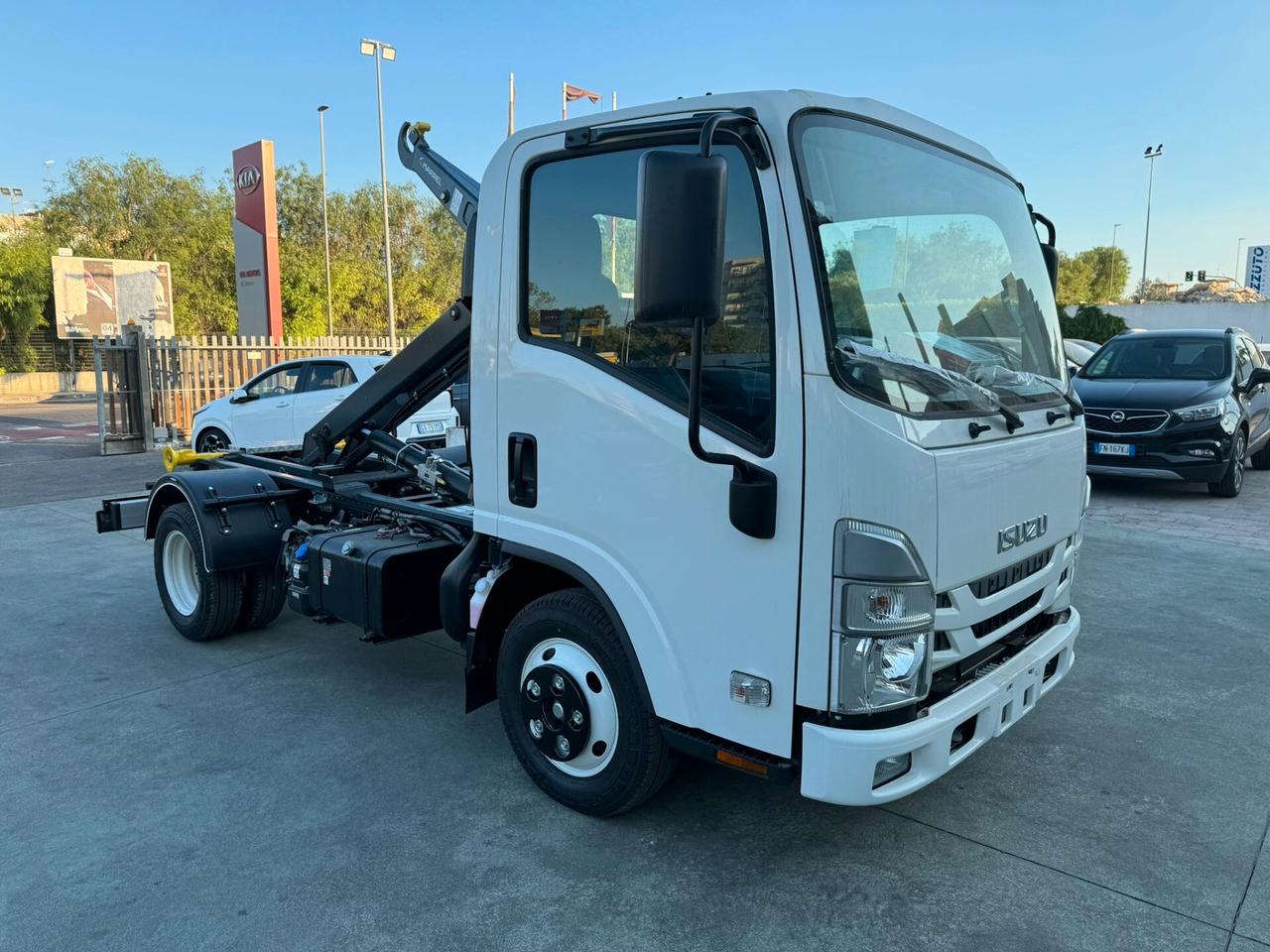 ISUZU M27 3.0 150CV CON BRACCIO SCARRABILE DA 30Q PRONTA CONSEGNA