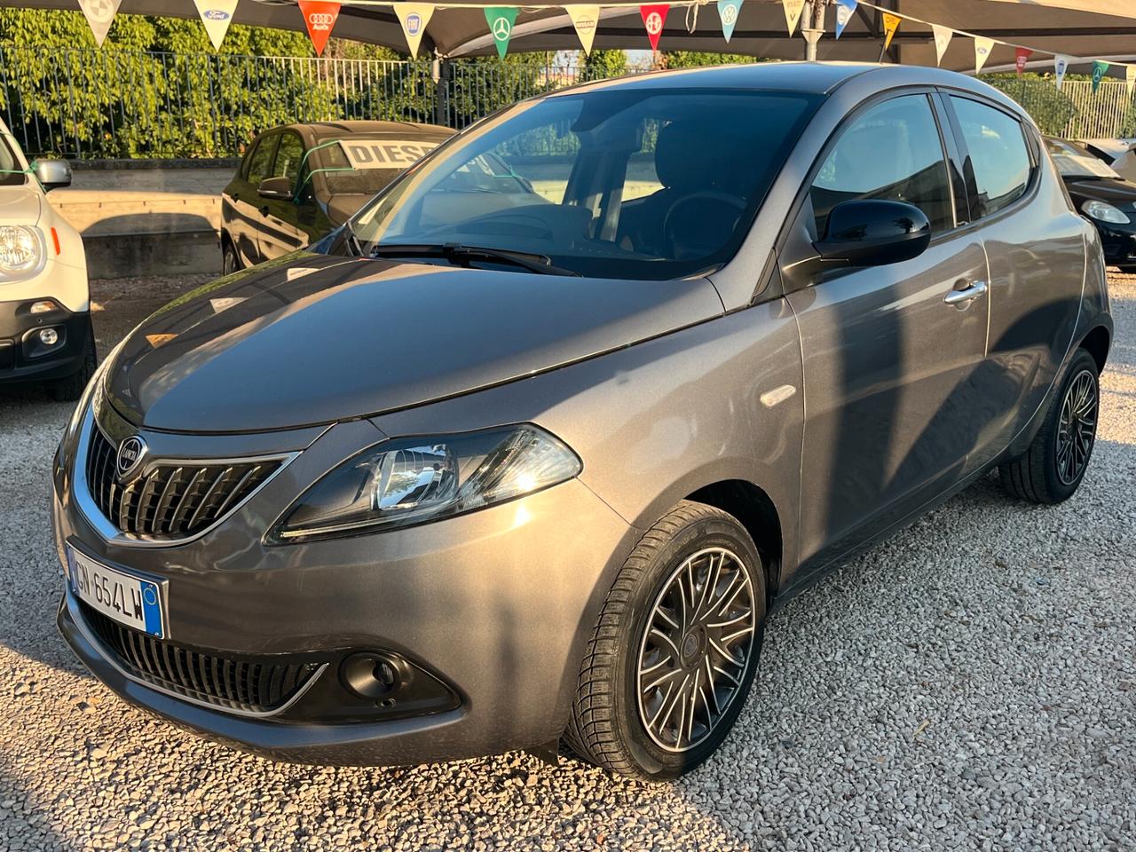 Lancia Ypsilon 1.0 IBRIDA/BENZINA 48000 KM CERTIFICATI 2023