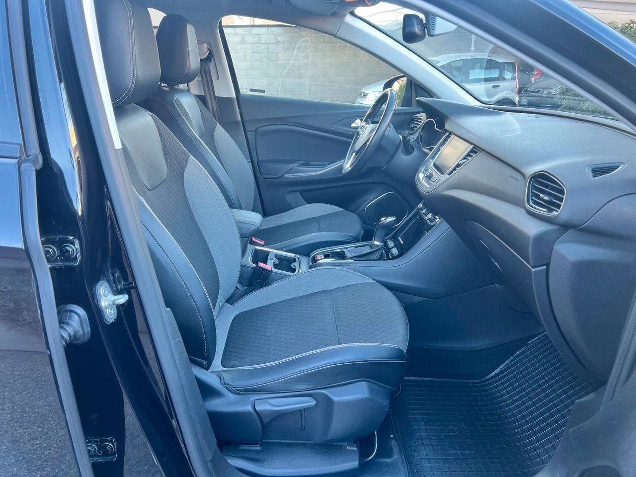 Opel Grandland X 1.6 ecotec 120cv autom. ADVANCE LED/NAVI/PDC PERF.