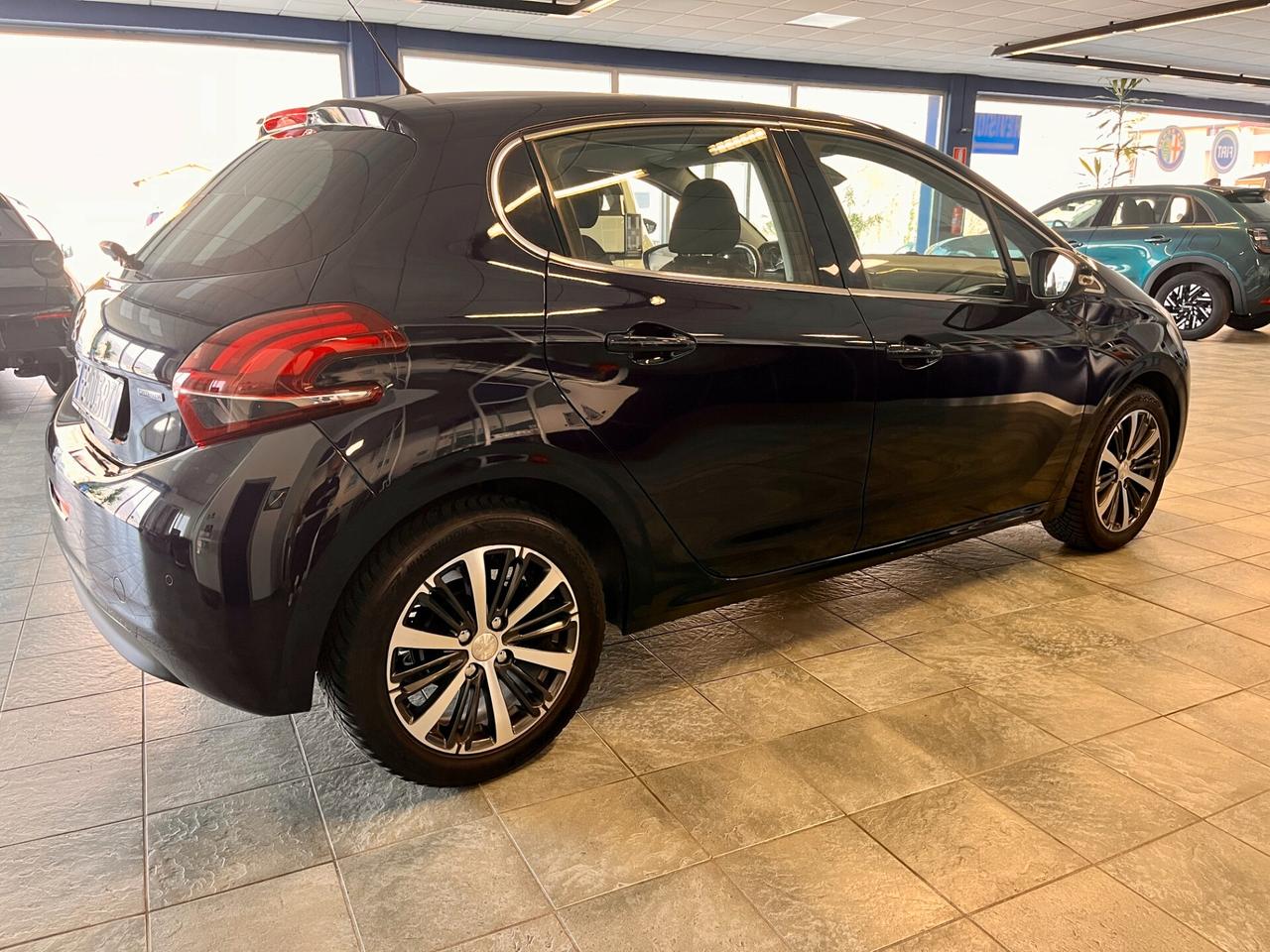 Peugeot 208 1.2 82cv 5 porte Allure