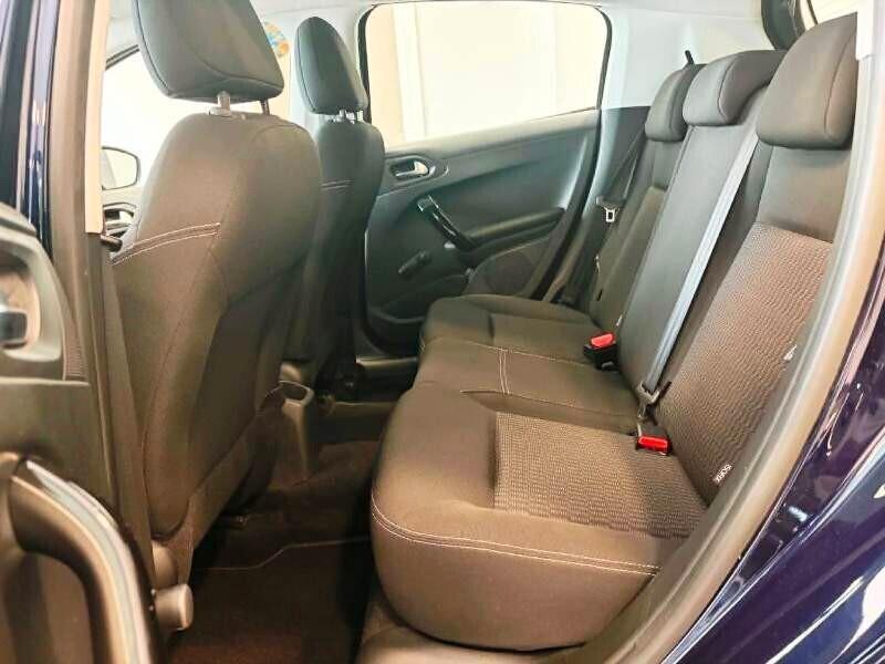 Peugeot 208 PureTech 82 CV Active