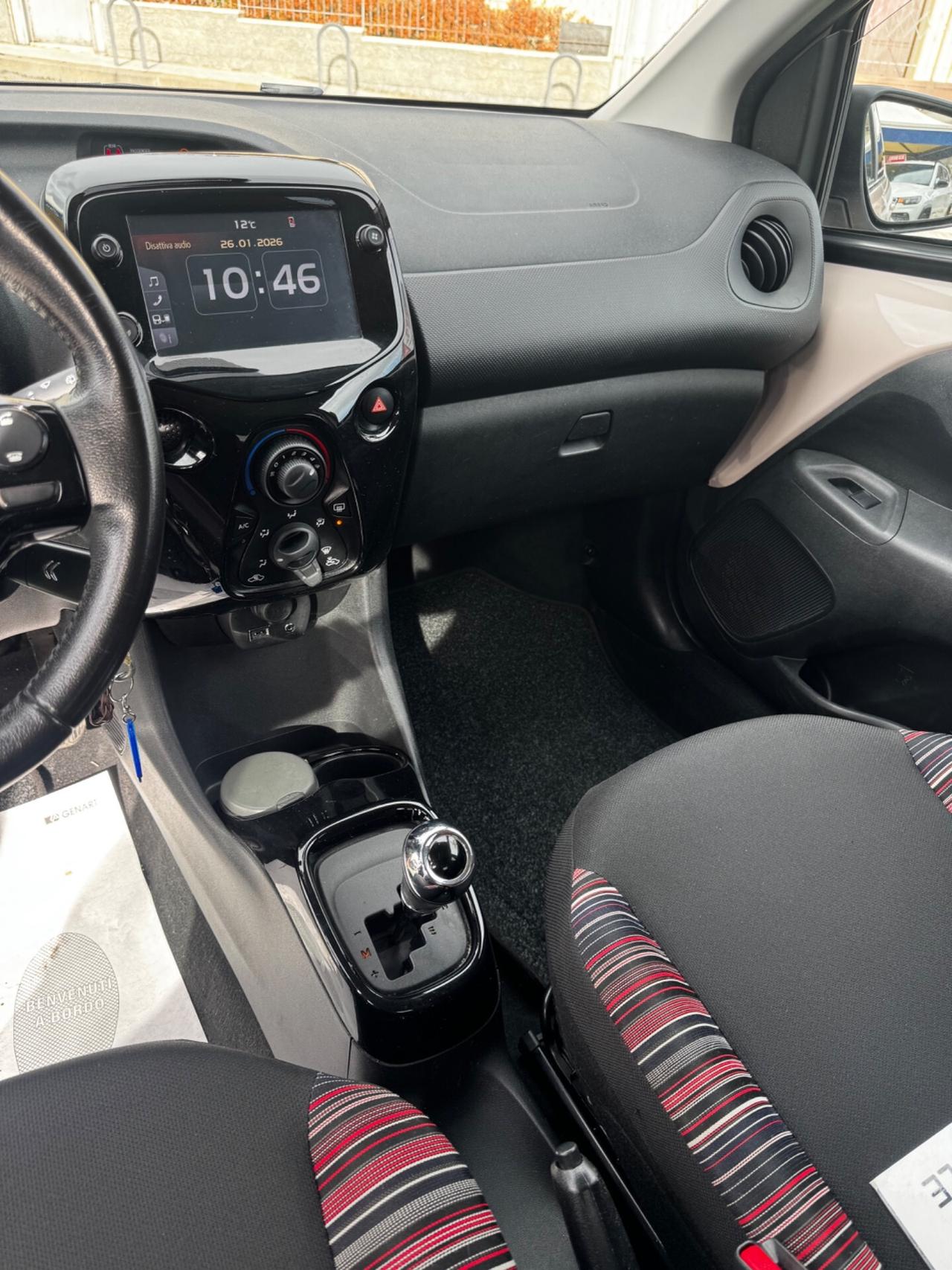 Citroen C1 VTi 72 ETG 5 porte Shine