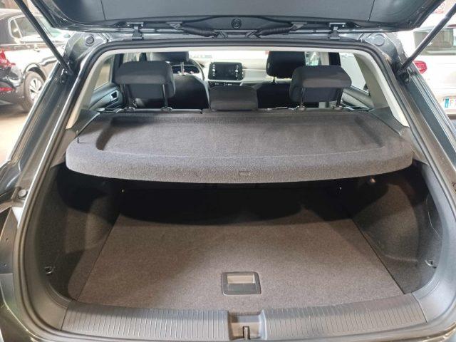 VOLKSWAGEN T-Roc 1.0 TSI IQ Light LED Performance 18" CAMERA ACC