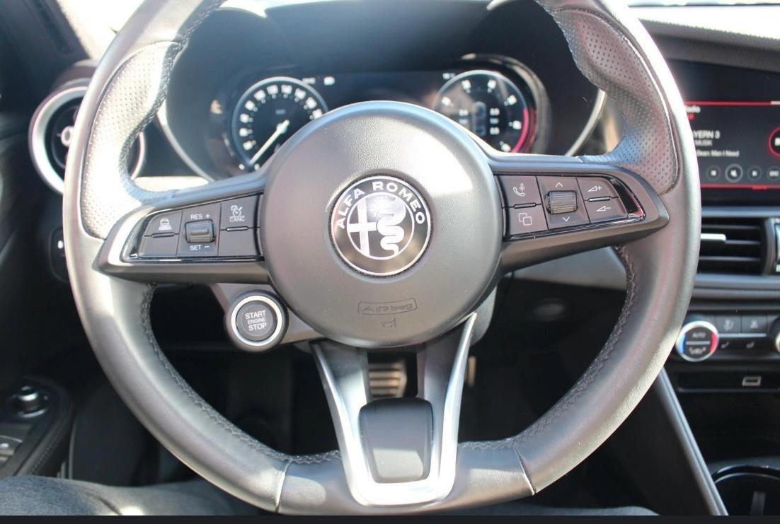 Alfa Romeo Giulia 2.0 Turbo 280 CV AT8 AWD Q4 Ti