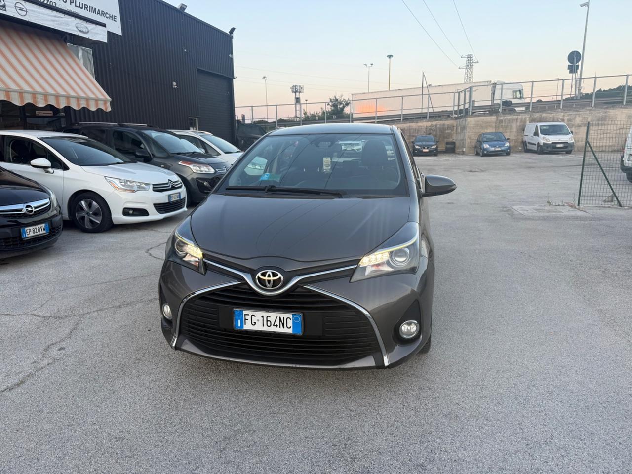Toyota Yaris 1.0 5 porte Lounge
