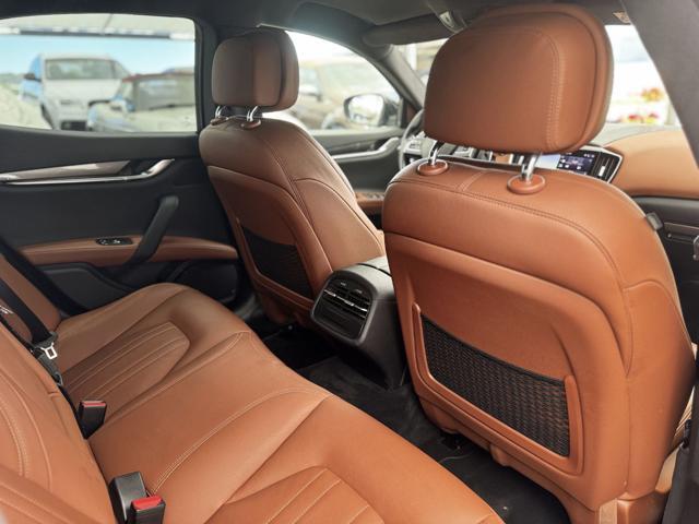MASERATI Ghibli 330cv MHEV (PelleCognac/APP/LED/Retro)