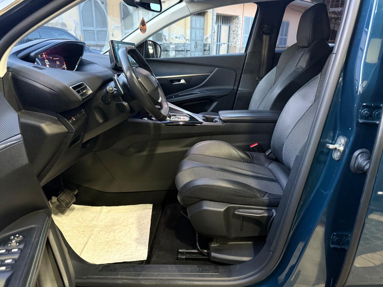 Peugeot 3008 BlueHDi 130 S&S EAT8 Allure Pack