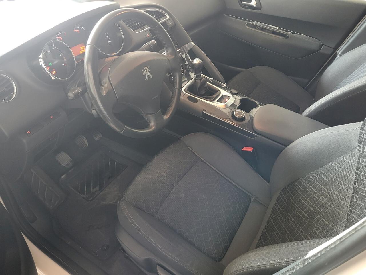 Peugeot 3008 BlueHDi 120 S&S Business