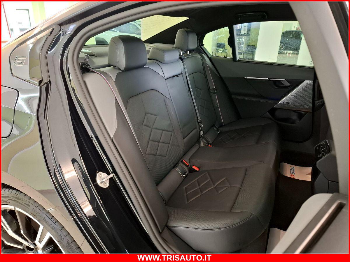 BMW 520d 2.0 Hybrid Xdrive M Sport Pro IVATA (FULL LED+PELLE+NAVI)