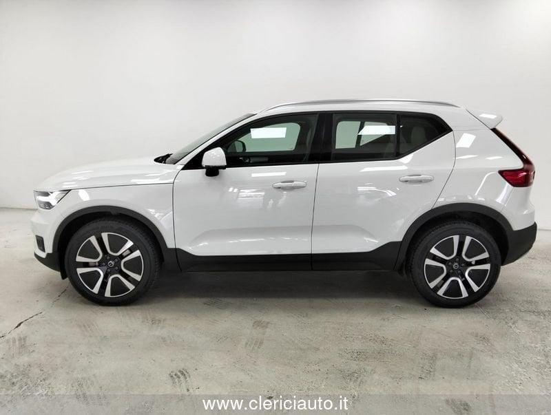Volvo XC40 B4 AWD Geartronic Momentum Pro
