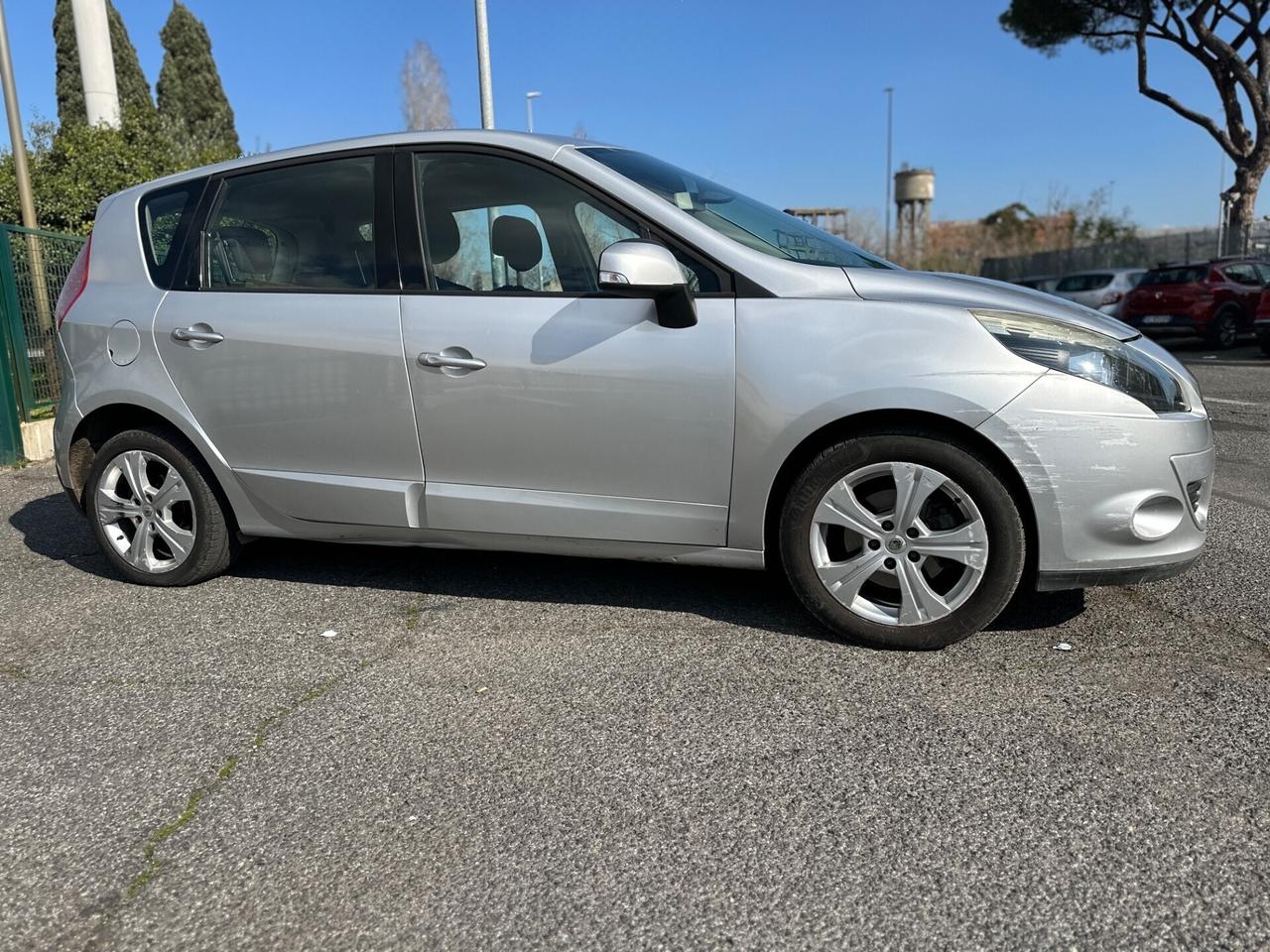 Renault Scenic X-Mod 1.5 dCi 110CV Tagliandata!