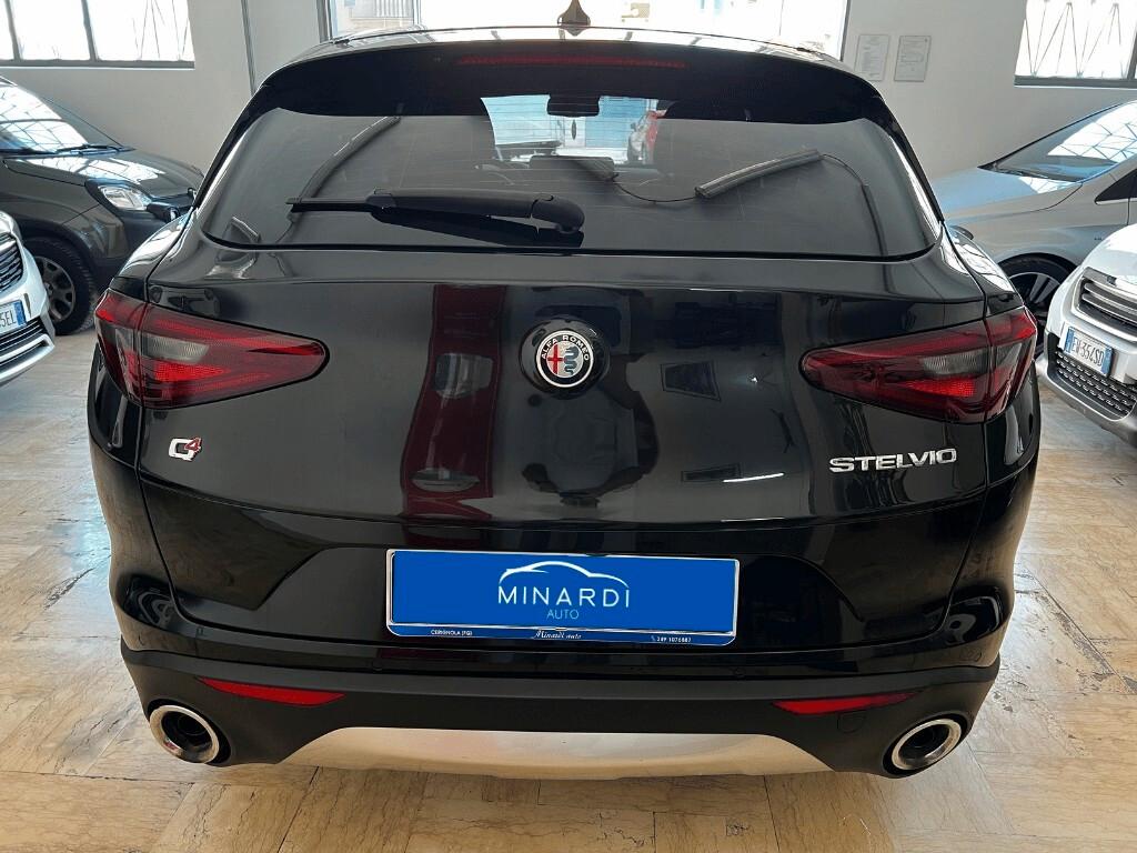 Alfa Romeo Stelvio 2.2 Turbodiesel 210 CV AT8 Q4 B-Tech