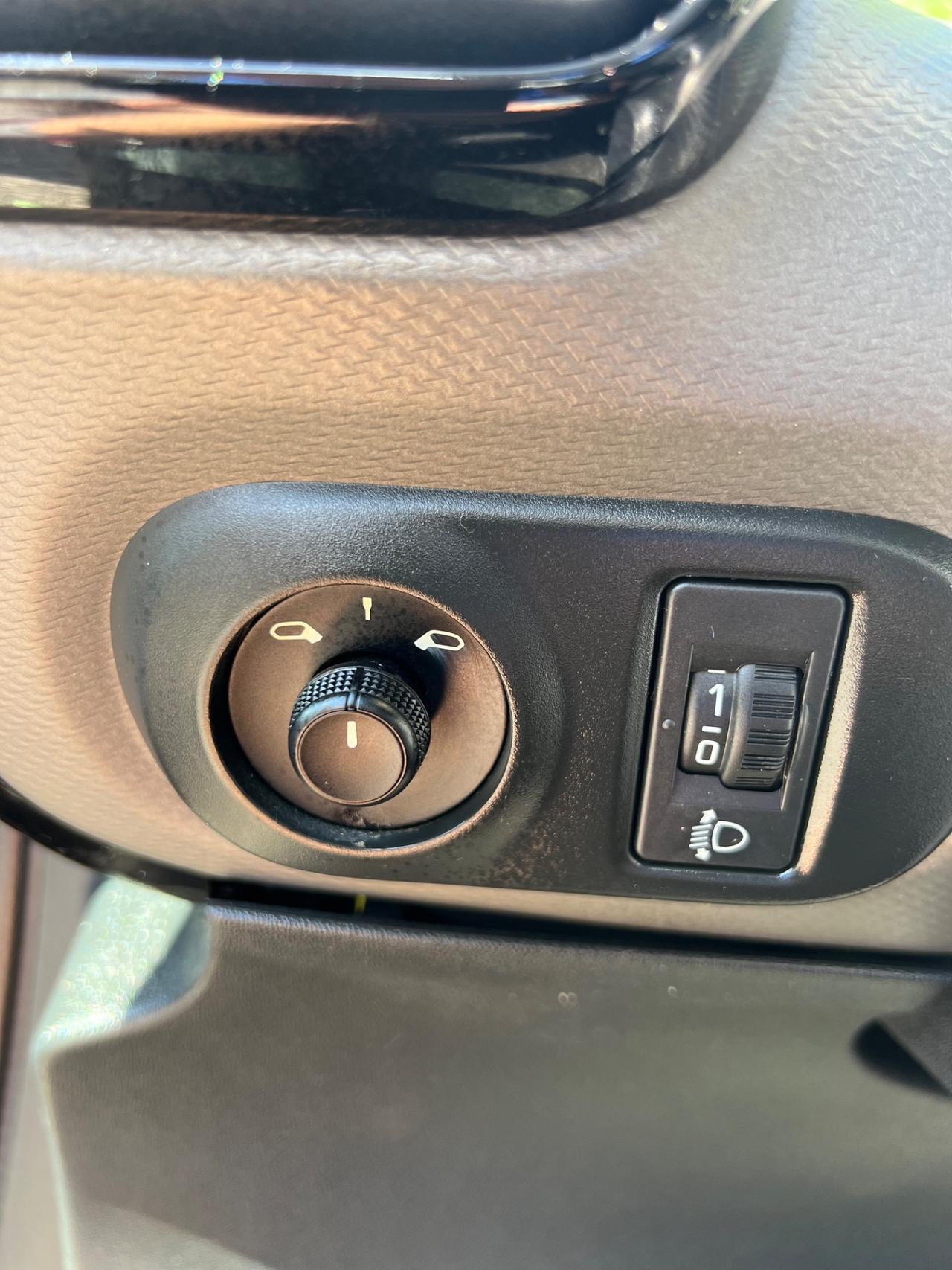 Citroen C4 Cactus PureTech 82 EURO6b NEOPATENTATI