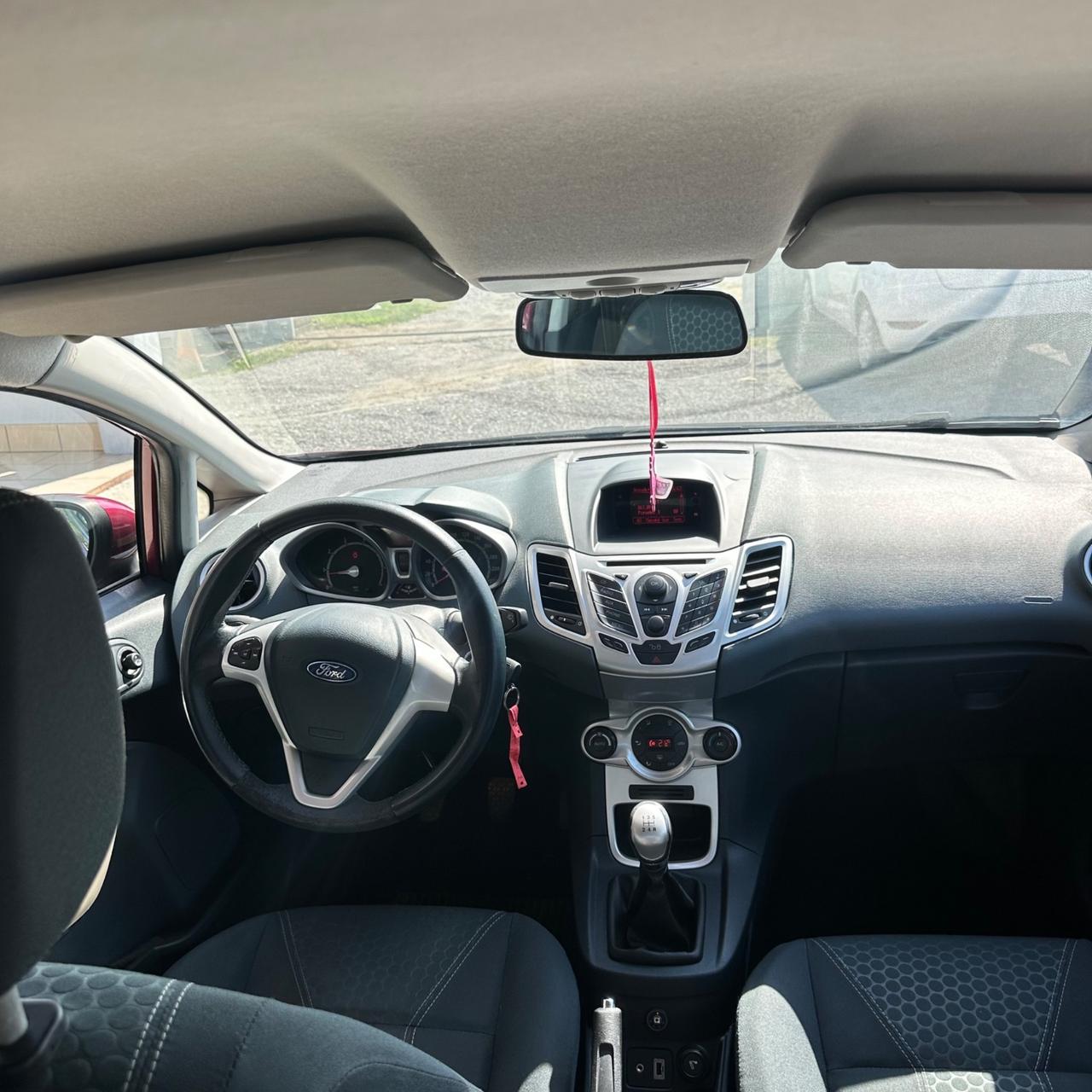 Ford Fiesta 1.4 5 porte Bz.- GPL Titanium