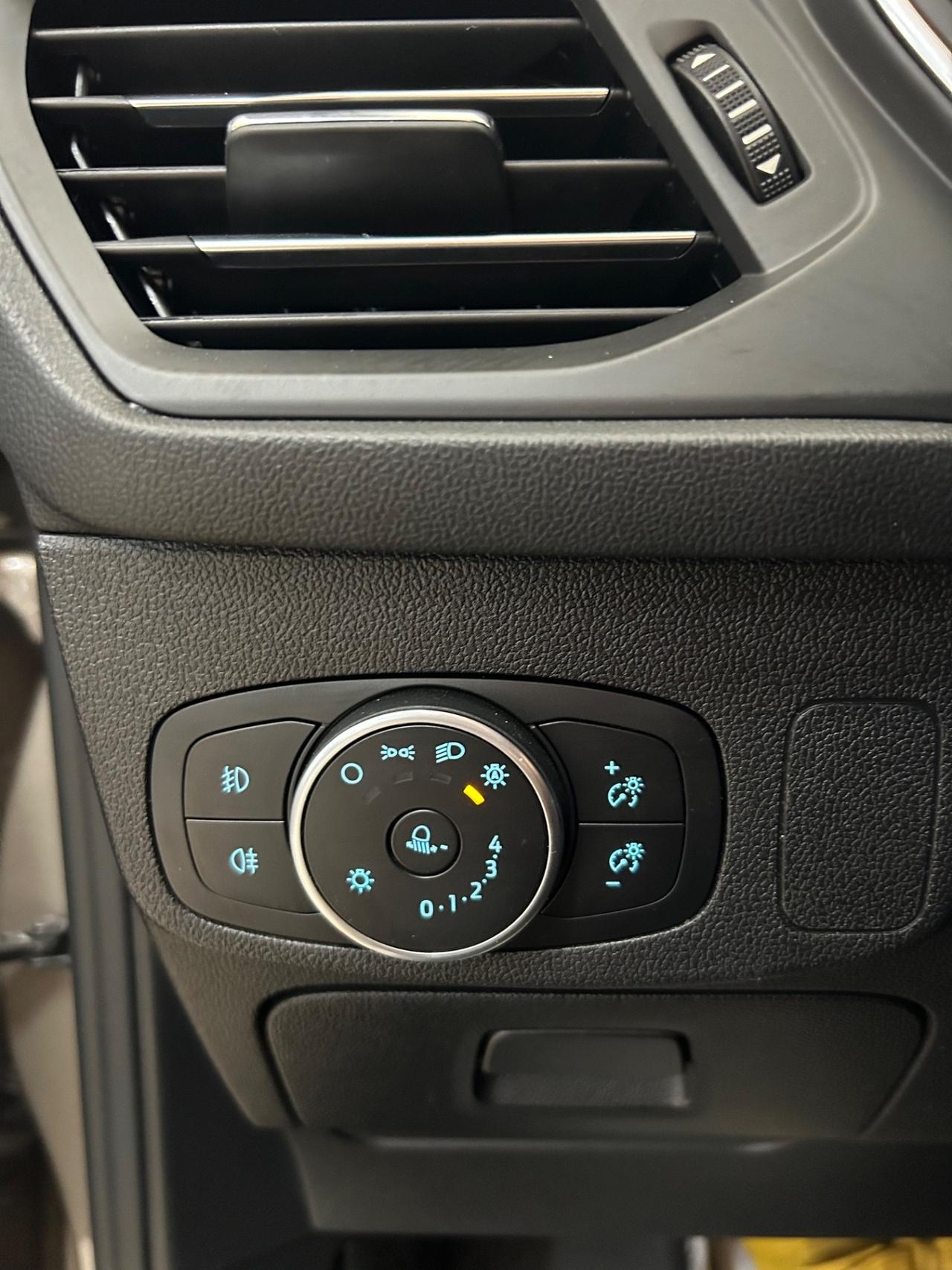 Ford Focus 1.0 EcoBoost 125 CV manuale 5p. Active Co-Pilot