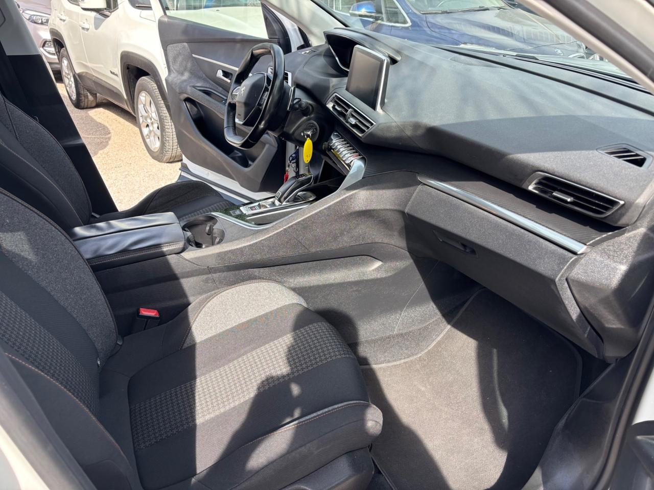 PEUGEOT 3008 1.6 HDI 120CV AUTOMATICA