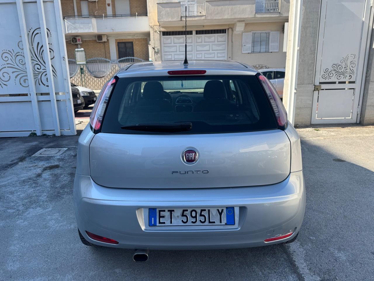 Fiat Punto 1.3 DIESEL 75CV Lounge 31/12/2013