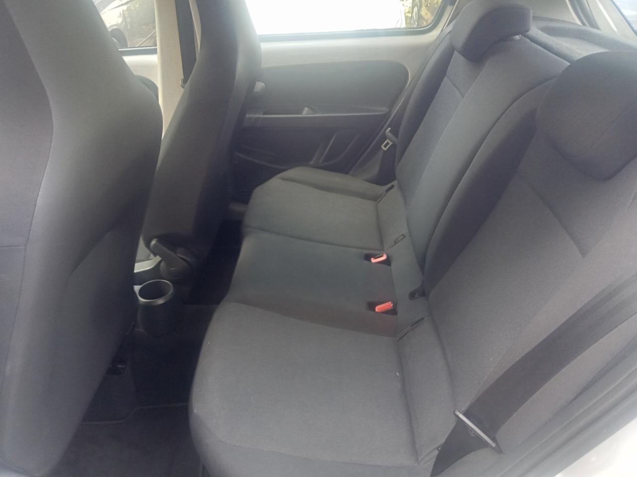 Volkswagen up! 1.0 75 CV 5p. Cambio automatico OK Neopatentati