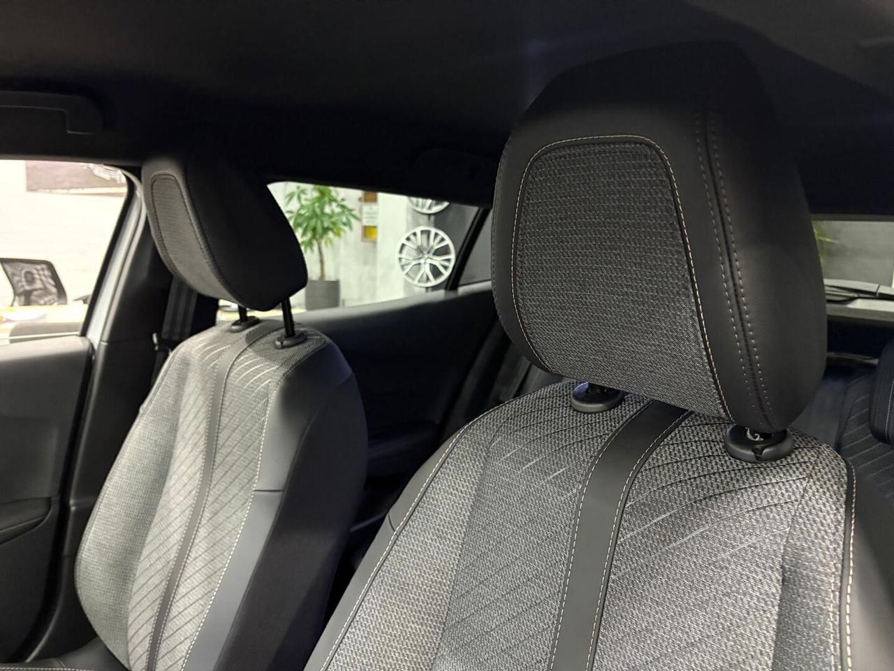 Peugeot 2008 1.2 puretech Allure s&s 100cv