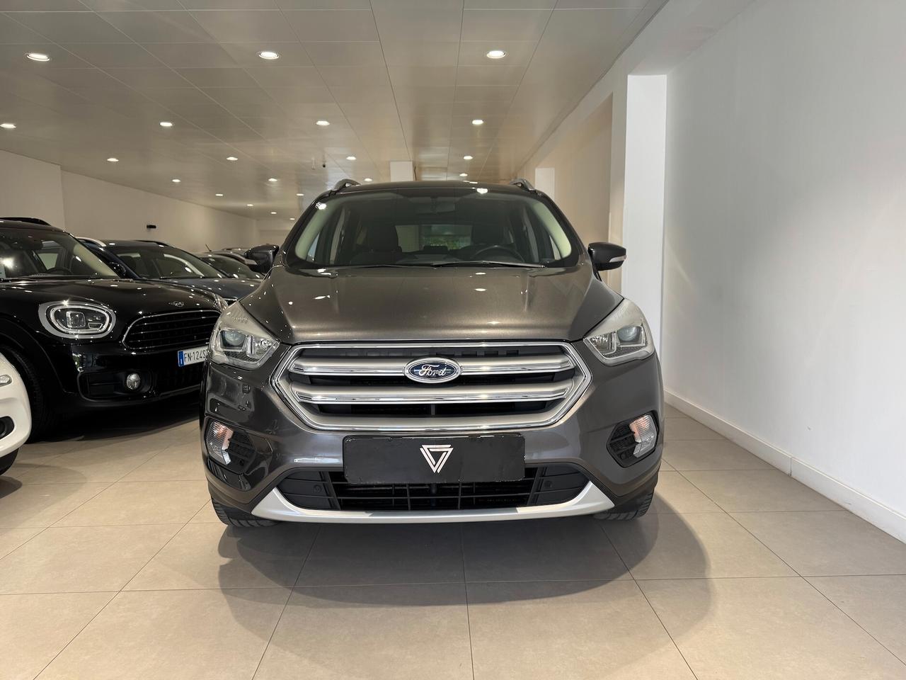 Ford Kuga 1.5 TDCI 120 CV S&S 2WD Powershift Business