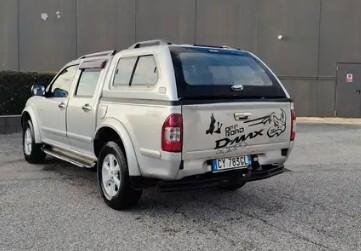 Isuzu D-Max 3.0 TD cat Space Cab 4WD Pick-up LS