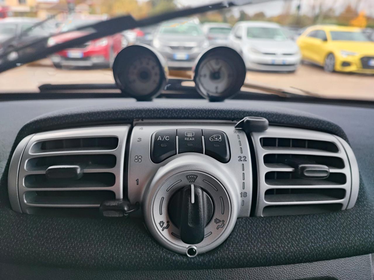 Smart ForTwo 1000 62 kW coupé passion