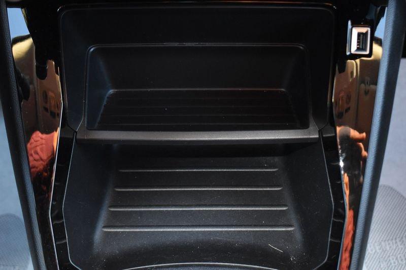 Peugeot 2008 2008 PureTech 130 S&S EAT8 Active Pack