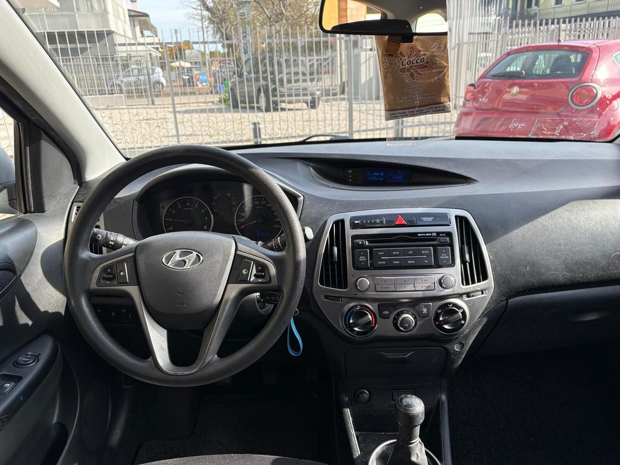 HYUNDAI i20 1.2 5p. Classic - 2014
