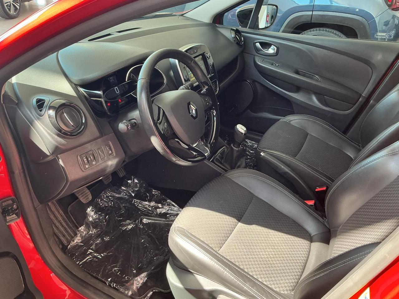 Renault Clio TCe 12V 90 CV 5 porte Moschino Intens