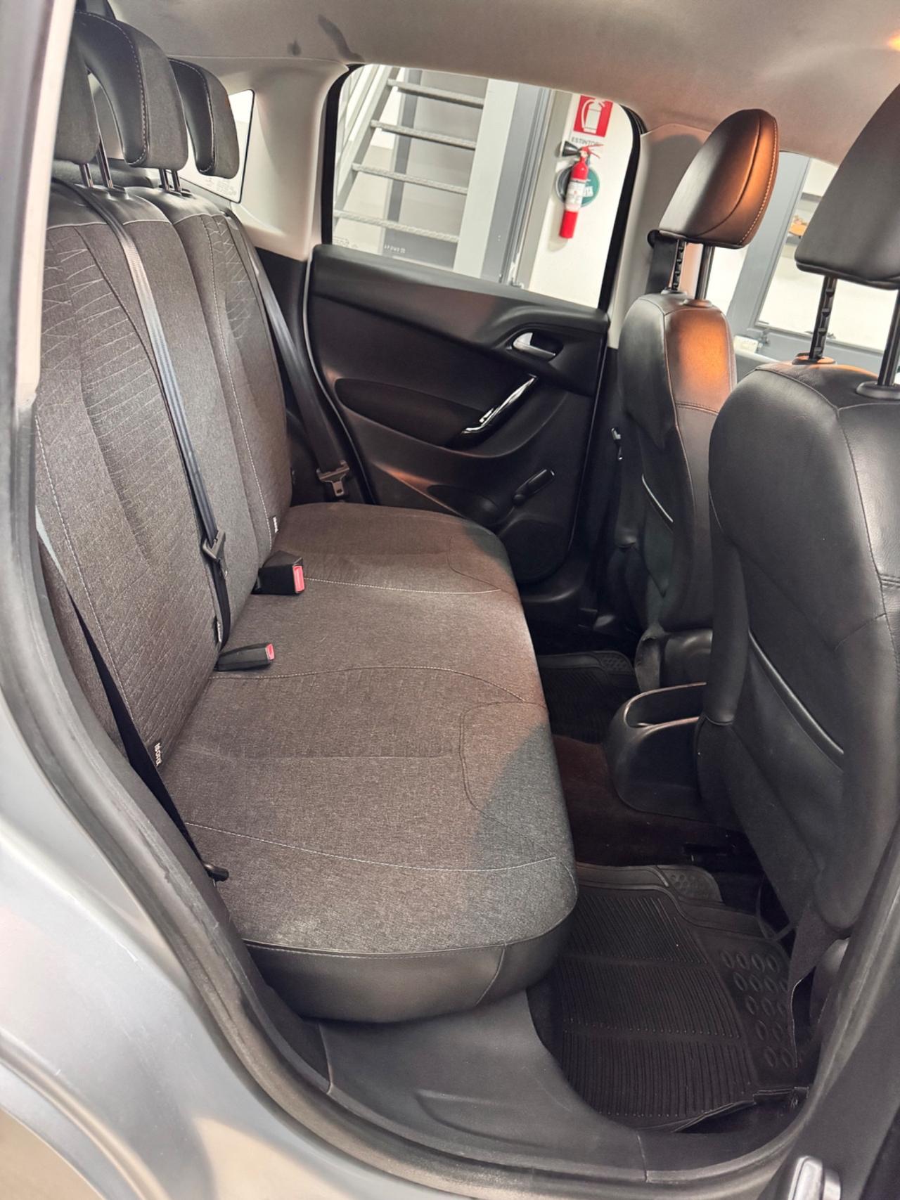 Citroen C3 1.2 82 Cv 5P. Exclusive KM 0 - 09/2016