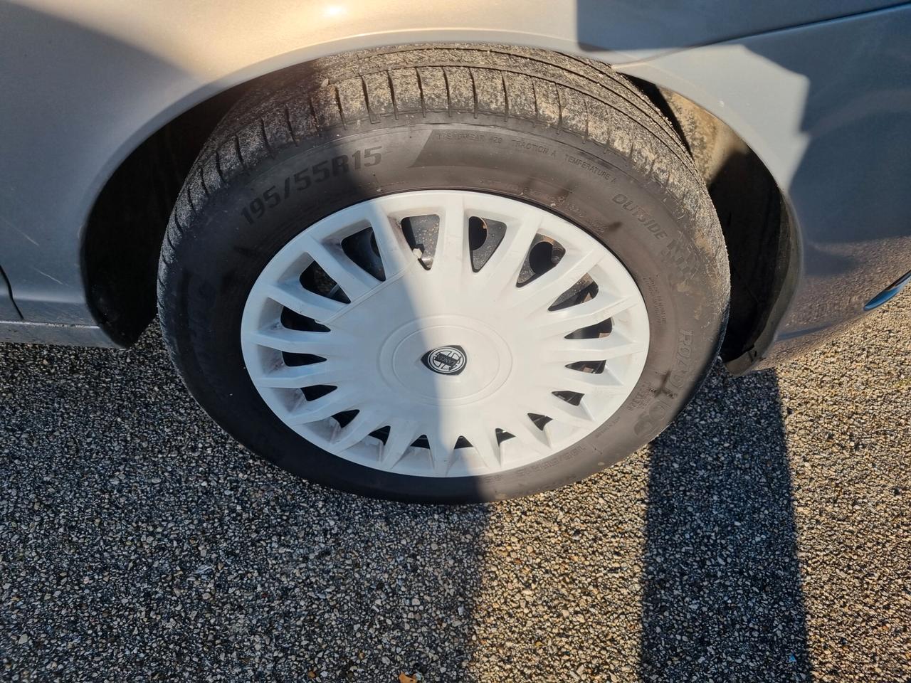 Lancia Ypsilon 1.4 Oro Ecochic GPL