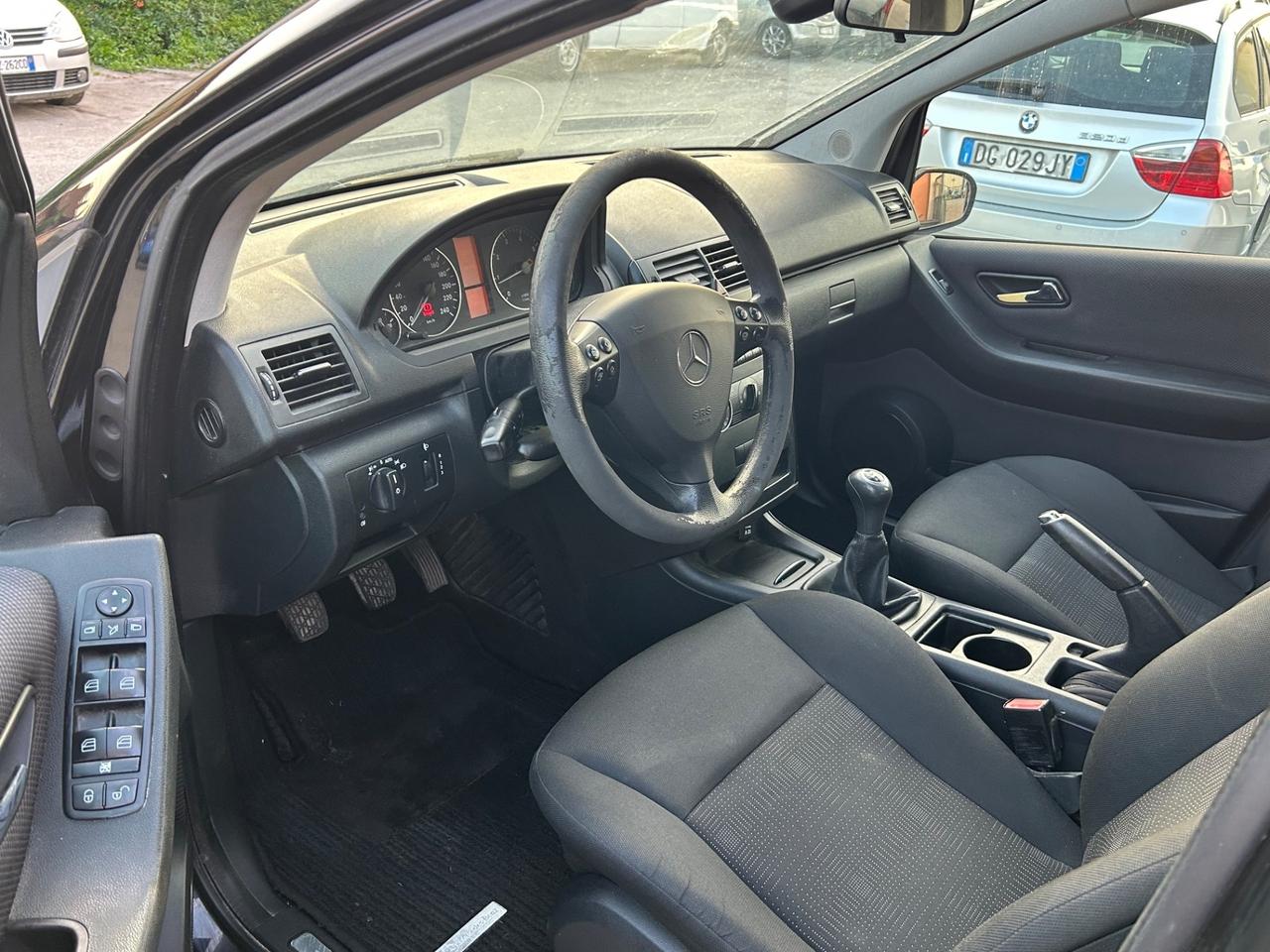 Mercedes A 160 BENZINA 90CV BlueEFFICIENCY 2010