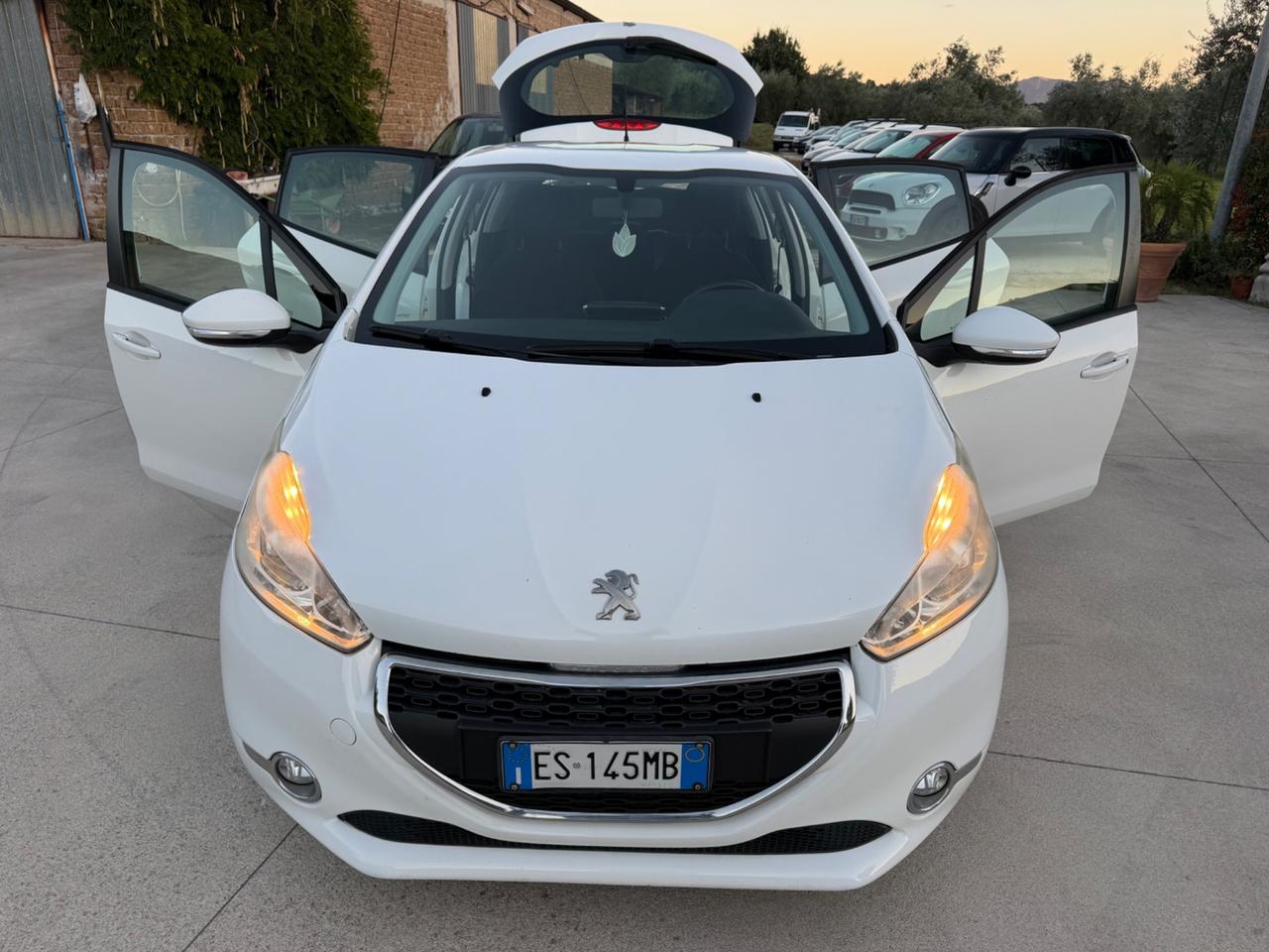 Peugeot 208 1.2 VTi 82 CV 5 porte Allure