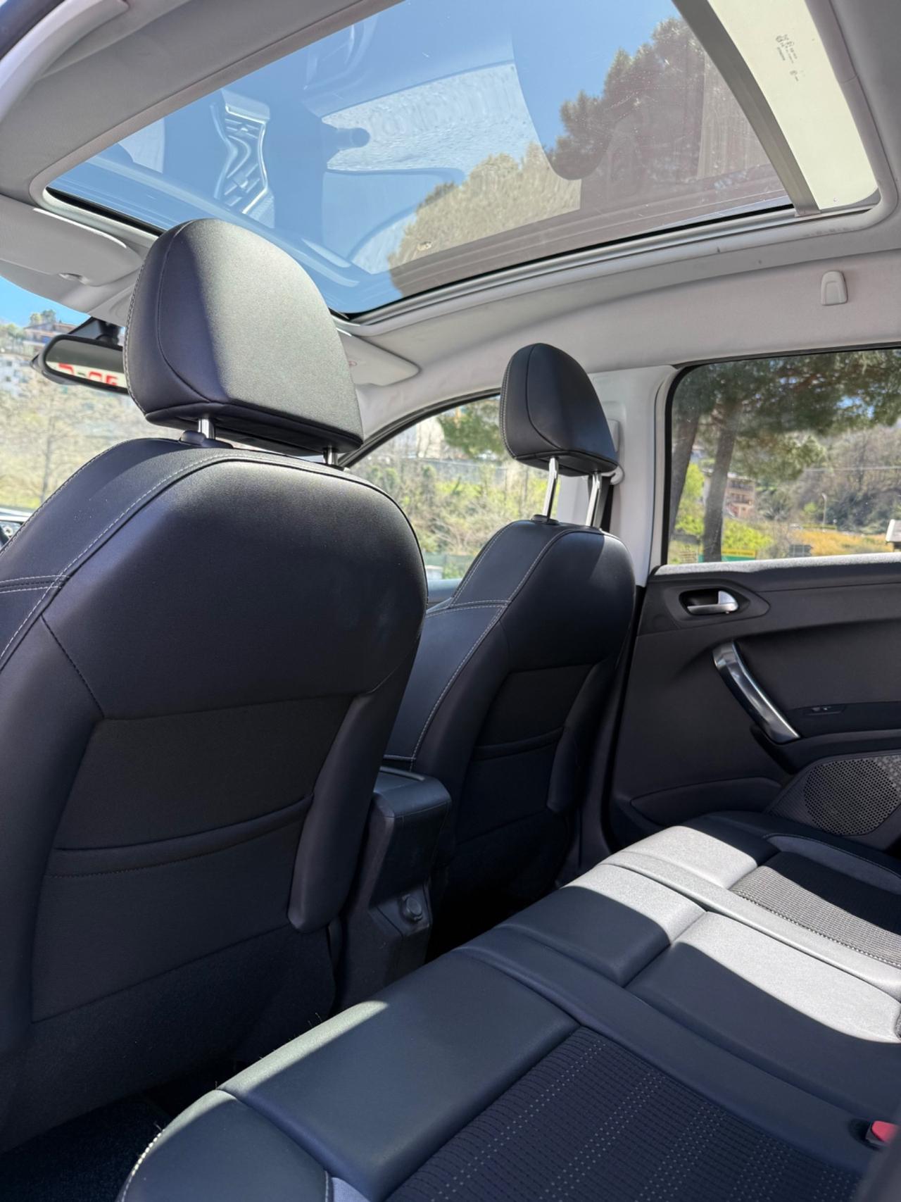 Peugeot 2008 1.2 VTi 82CV Allure