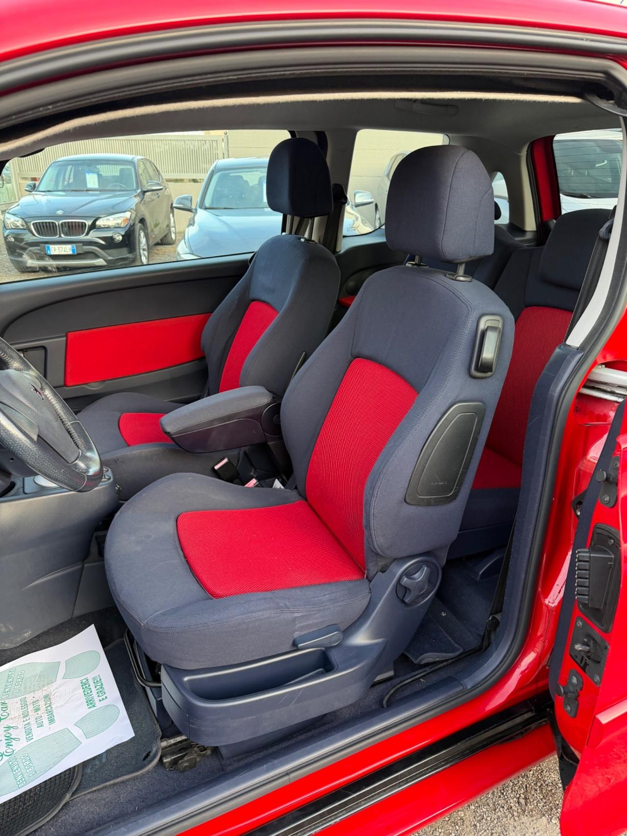 Peugeot 1007 1.6 Sporty 2Tronic