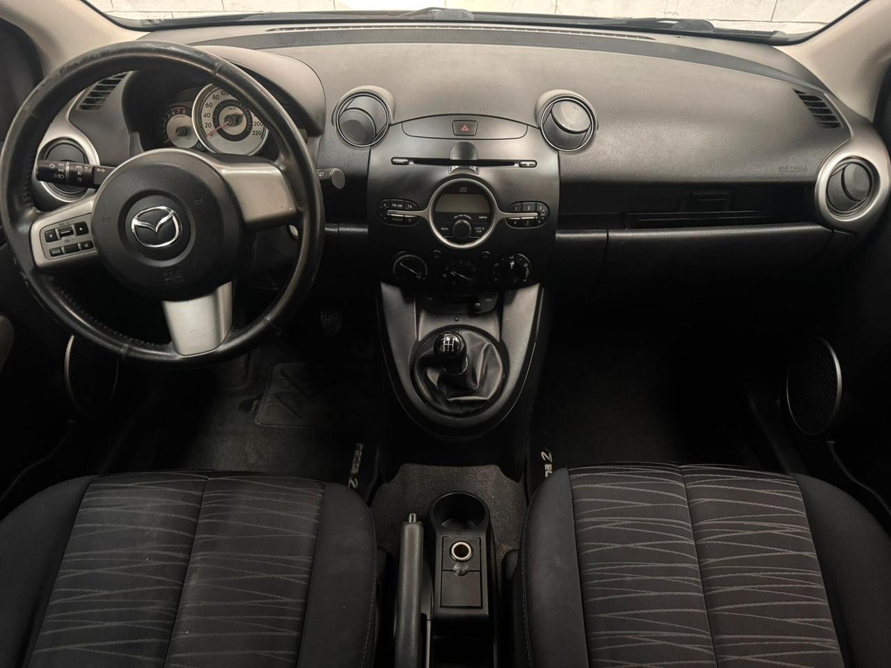 Mazda 2 benzina adatta neopatentati