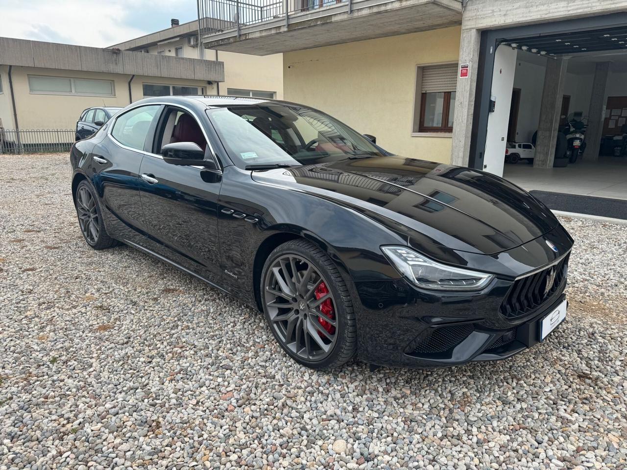 Maserati Ghibli GRANSPORT 3.0 V6 250cv - UNICO PRO