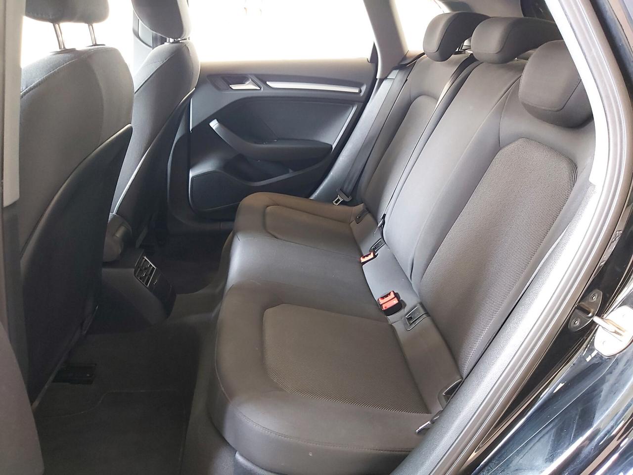 Audi A3 SPB 30 TFSI Business