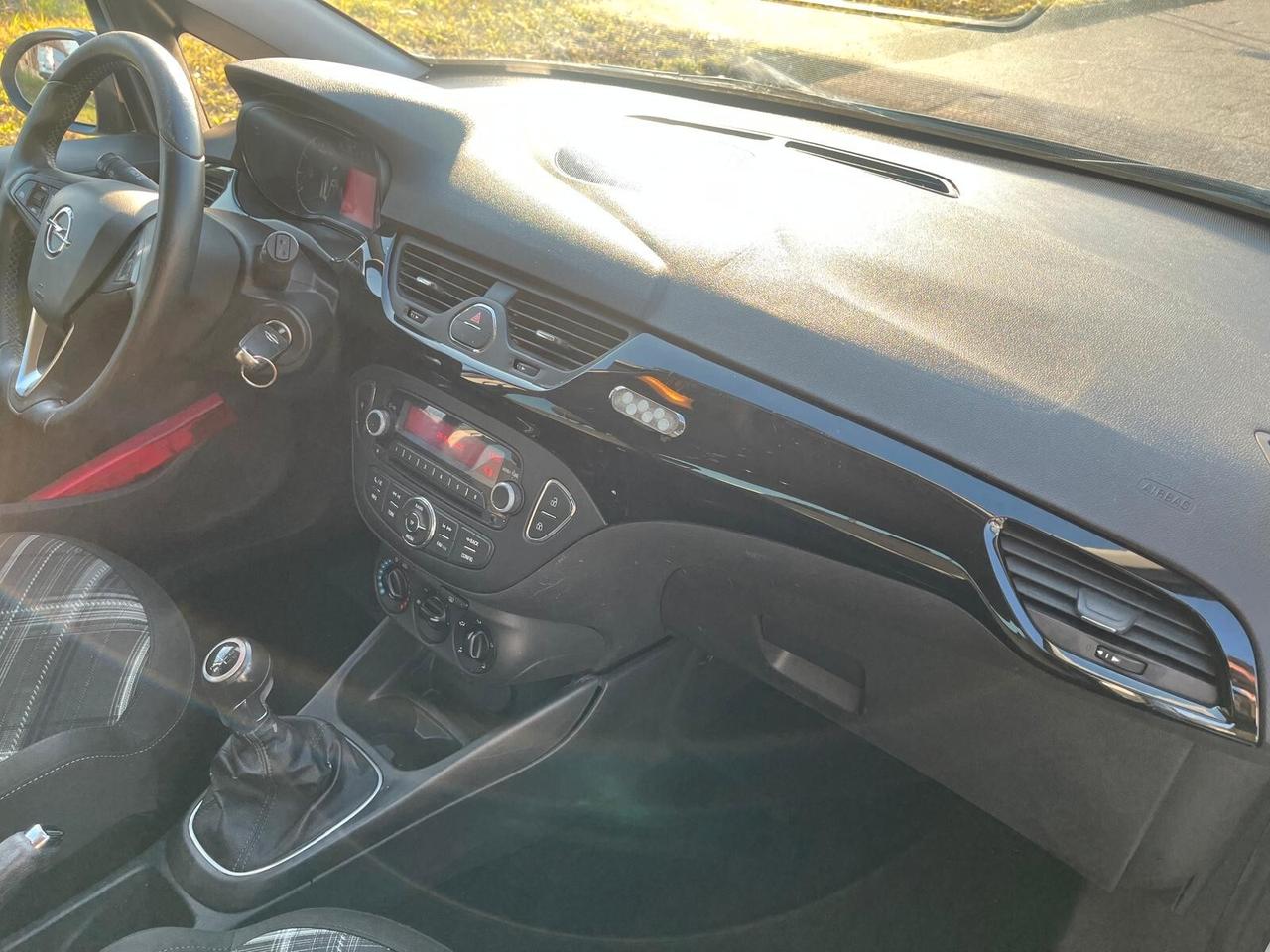 Opel Corsa 1.2 5 porte **NEOPATENTATI**