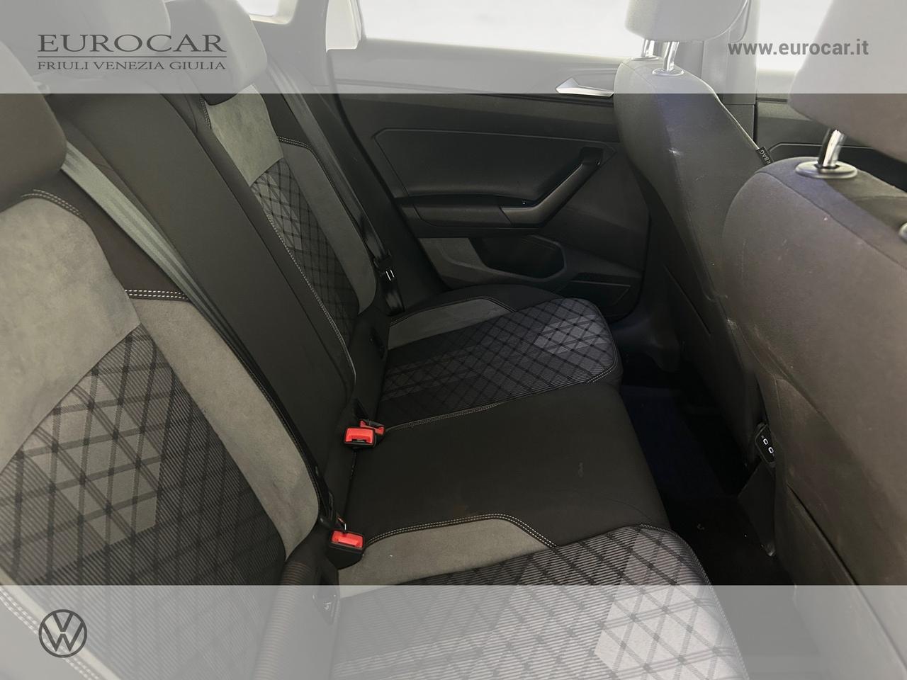 Volkswagen Taigo 1.0 tsi r-line 110cv dsg