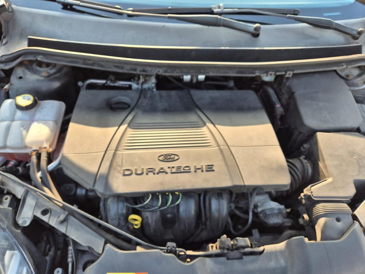 Ford Focus 2.0 (145CV) 5p. GPL TITANIUM