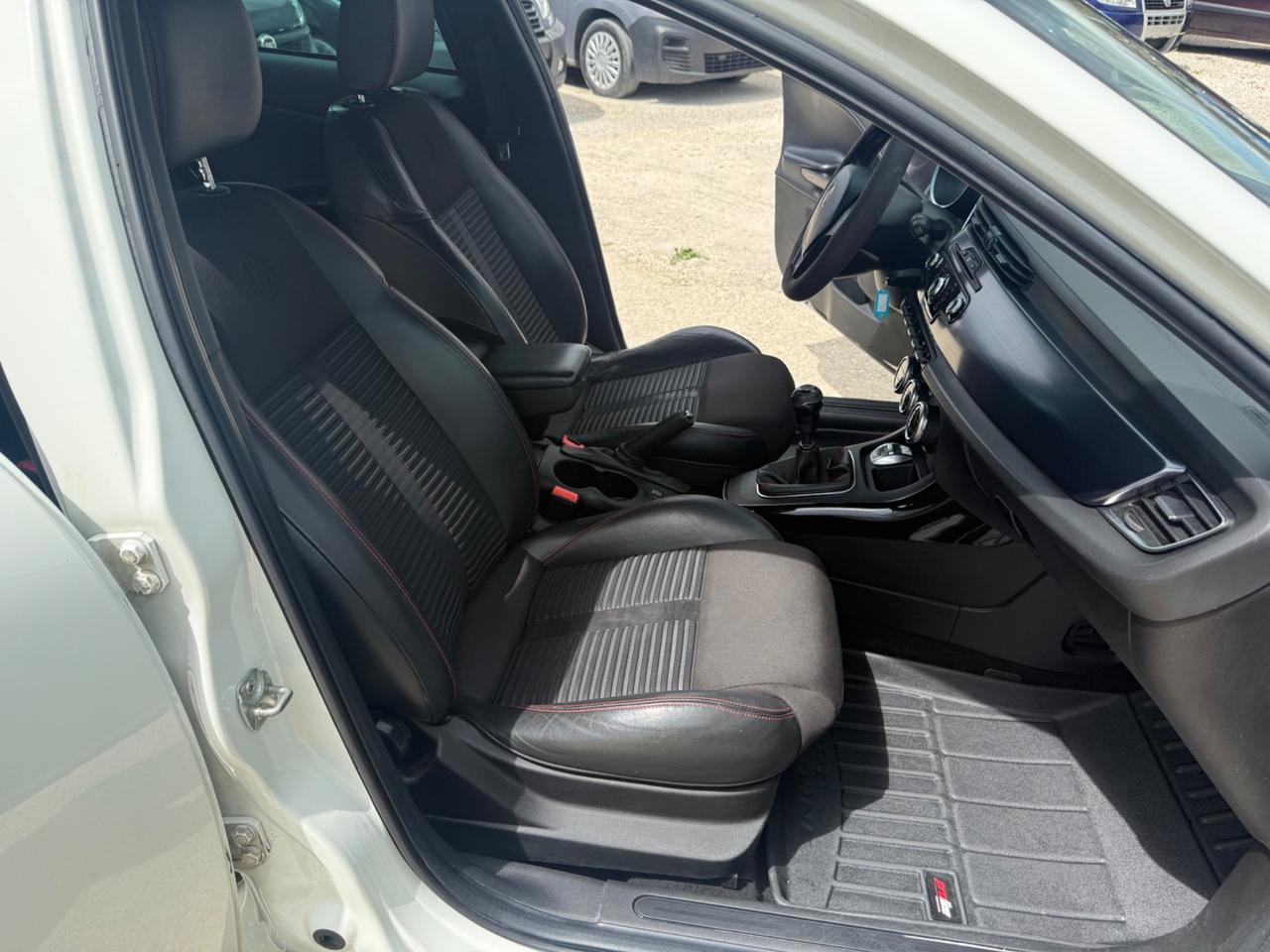 Alfa Romeo Giulietta 2.0 JTDm-2 140 CV Distinctive
