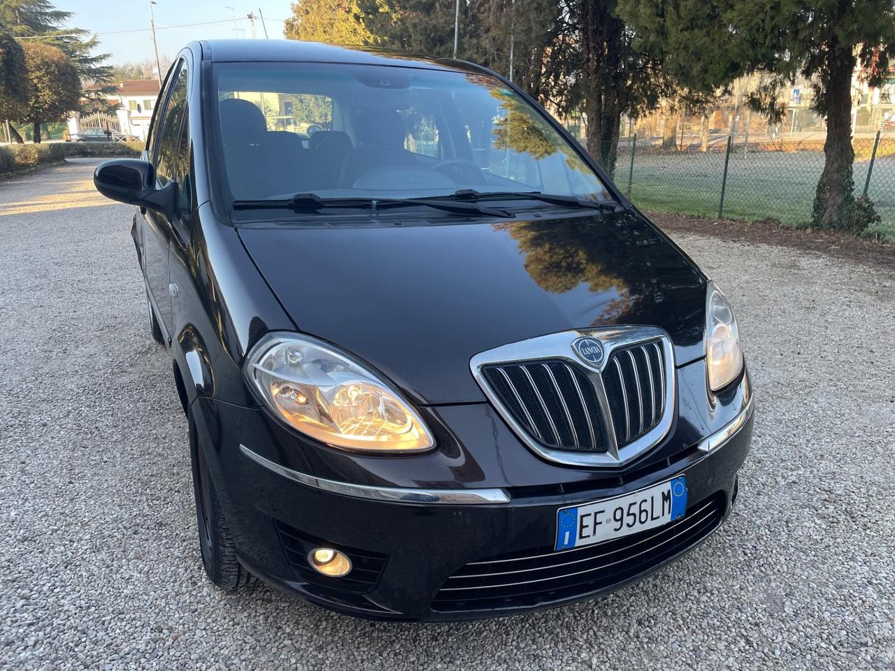 Lancia MUSA 1.4 benzina anno 2011 km 140. Mila