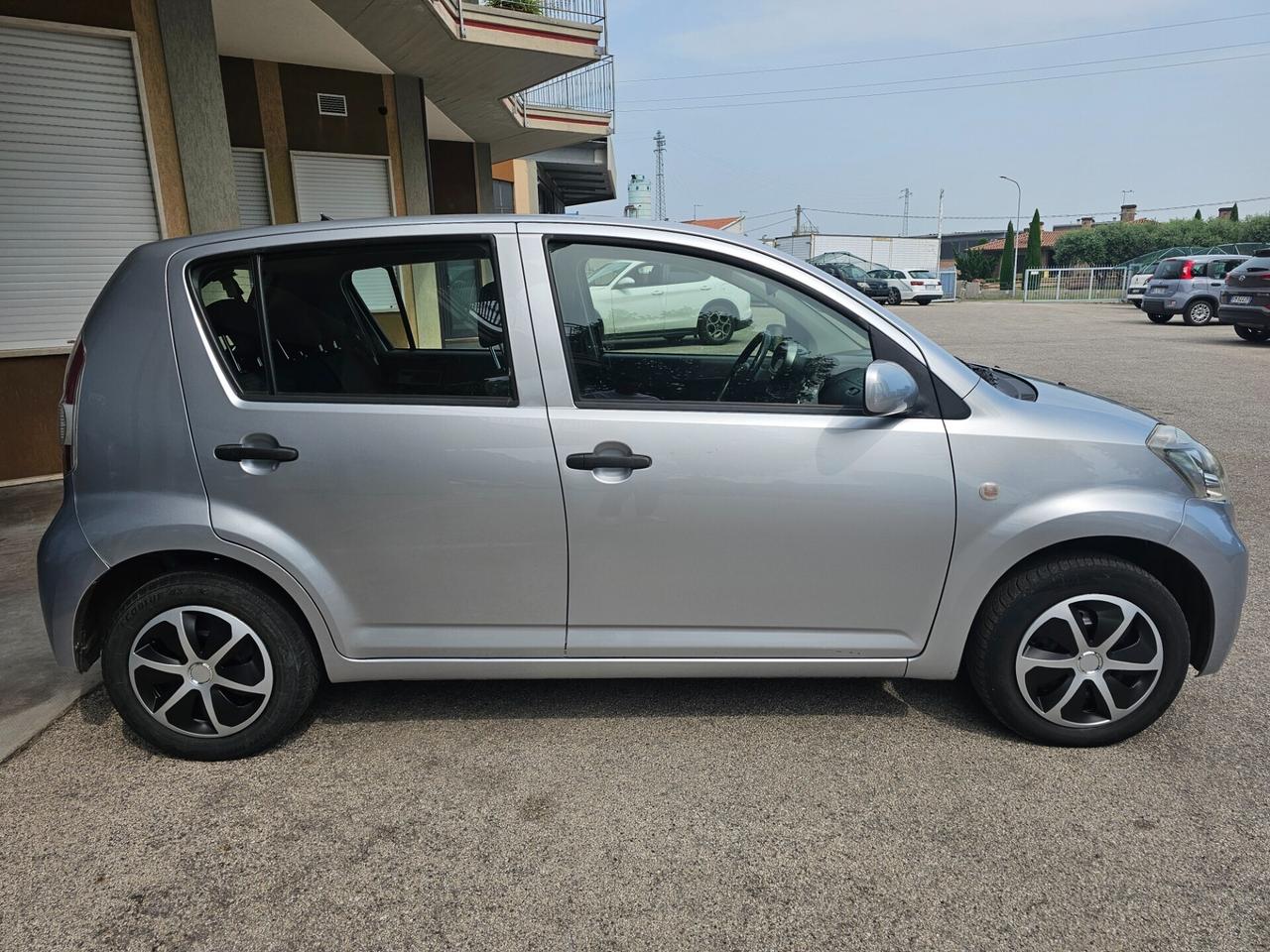 Daihatsu Sirion 1.0 Benzina - Neopatentati