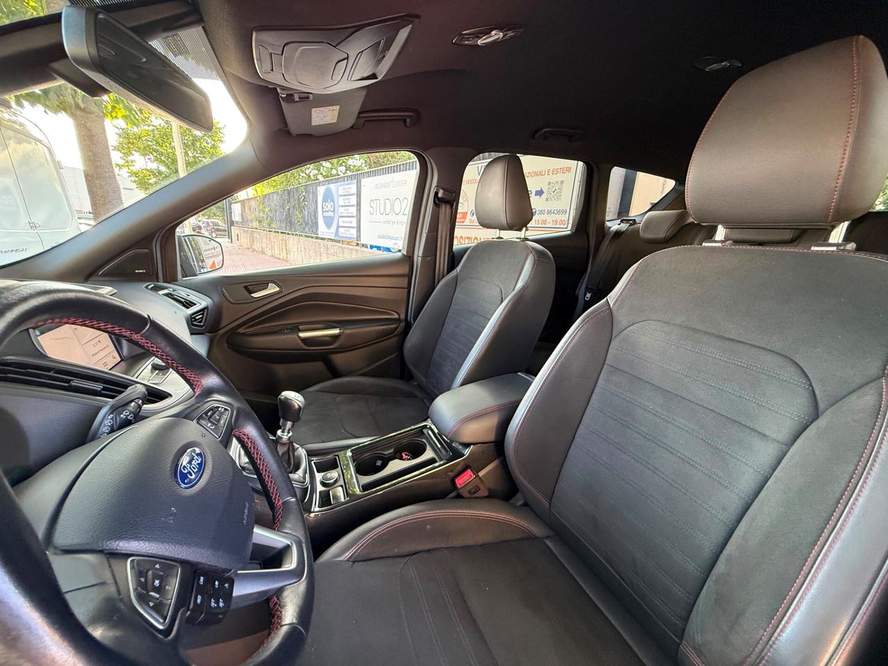 Ford Kuga 1.5 TDCI ST LINE